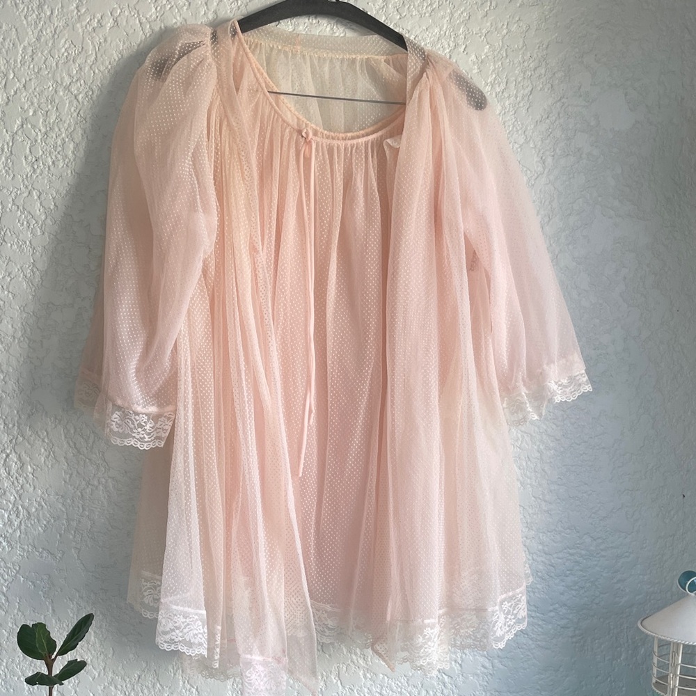 Vintage Miss Elaine Soft Pink Polka Dot Peignoir Set - petite